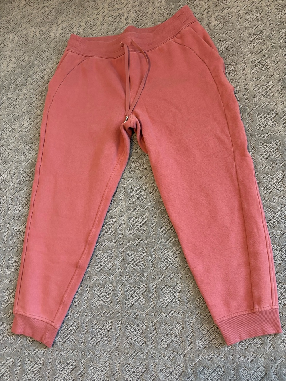 lululemon athletica rose coral joggers